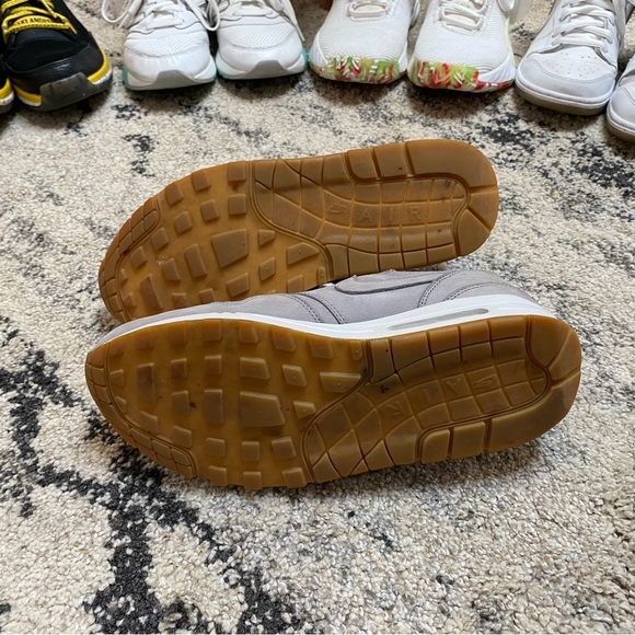 Nike Air Max 1 Premium Medium Grey and Gum - Picture 5 of 6